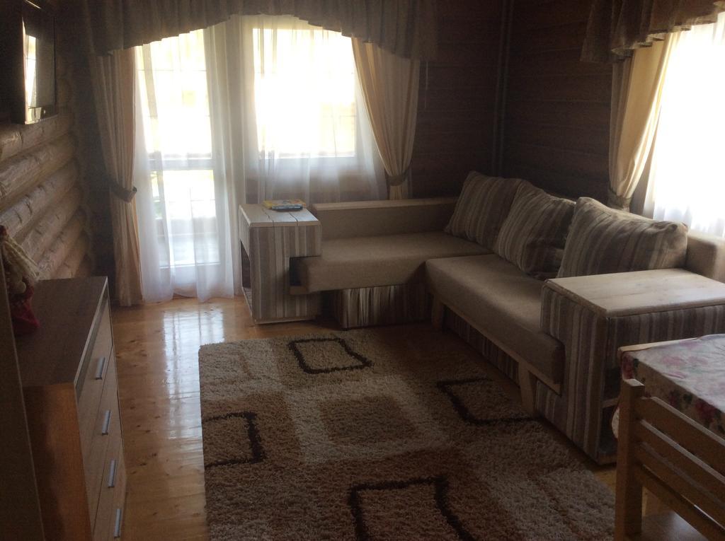 Leoslav Apartments Tatariv Exteriér fotografie